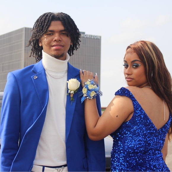 Sapphires In The Night - Picture 10 of 12